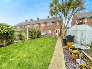 Red Barn Road- click for photo gallery